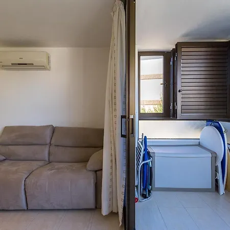 Flatguest - Adelfas 15