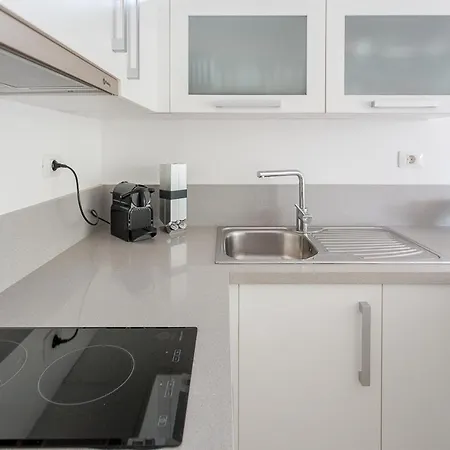 Apartmán Flatguest - Adelfas 15